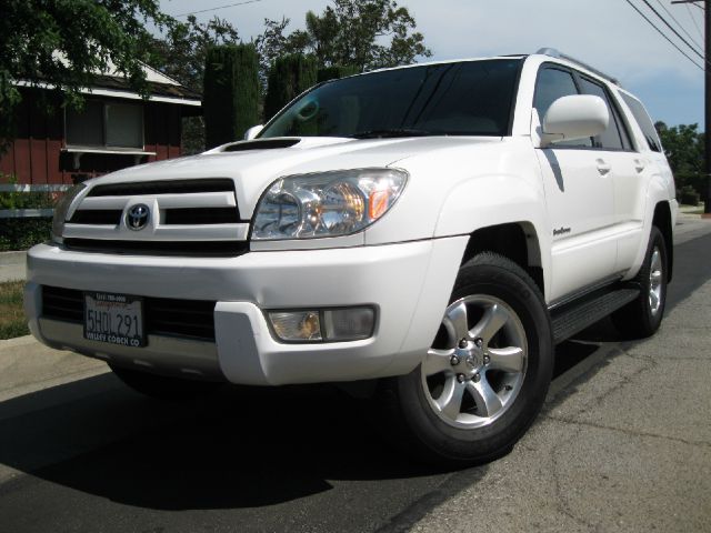 2004 Toyota 4Runner LTZ, DVD, NAV, SUN Roof, Loade