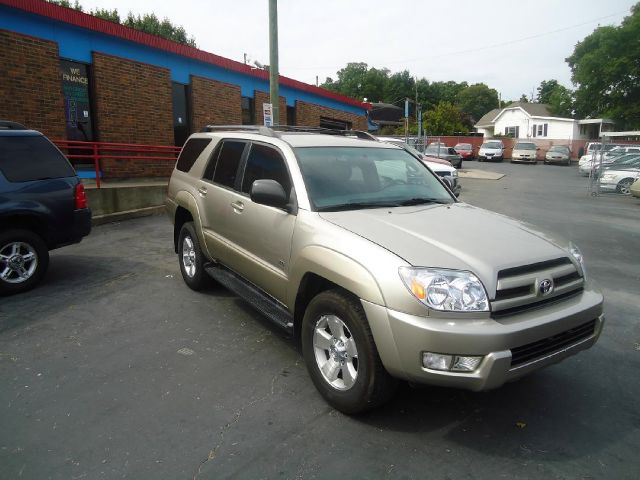 2004 Toyota 4Runner LTZ, DVD, NAV, SUN Roof, Loade