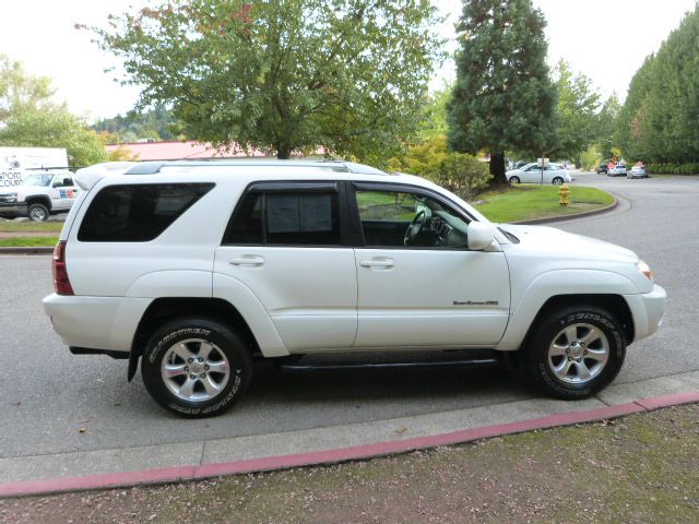 2005 Toyota 4Runner GL I4 Manual