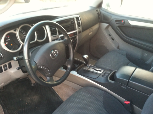 2005 Toyota 4Runner WOW ONE Owner Super Clean