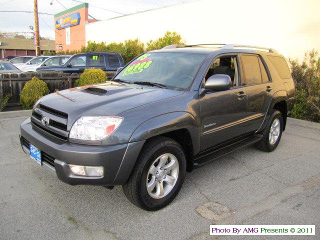 2005 Toyota 4Runner LTZ, DVD, NAV, SUN Roof, Loade