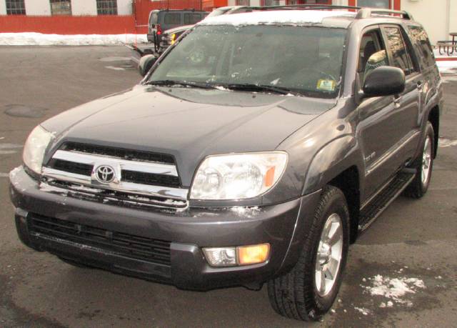 2005 Toyota 4Runner LT Pickup 4D 8 Ft