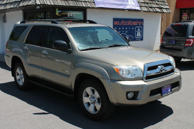 2006 Toyota 4Runner 3.5 H.O V6 Sedan