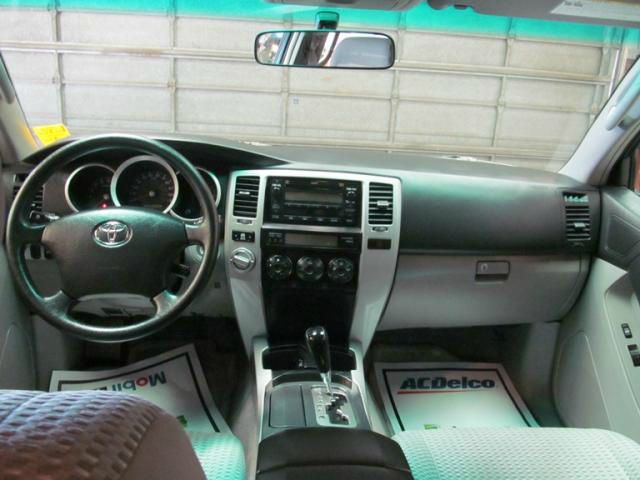 Toyota_4Runner_2006_4