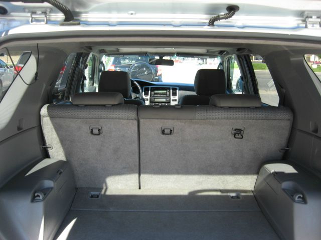 2006 Toyota 4Runner 3.5 H.O V6 Sedan