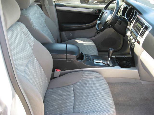 2006 Toyota 4Runner 3.5 H.O V6 Sedan