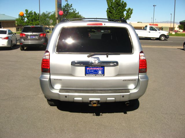 2006 Toyota 4Runner 3.5 H.O V6 Sedan