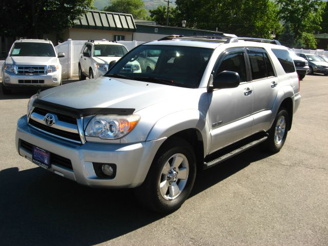 2006 Toyota 4Runner 3.5 H.O V6 Sedan