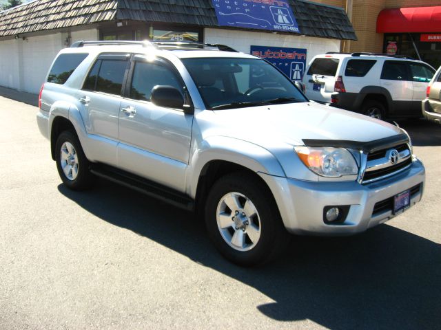 2006 Toyota 4Runner 3.5 H.O V6 Sedan