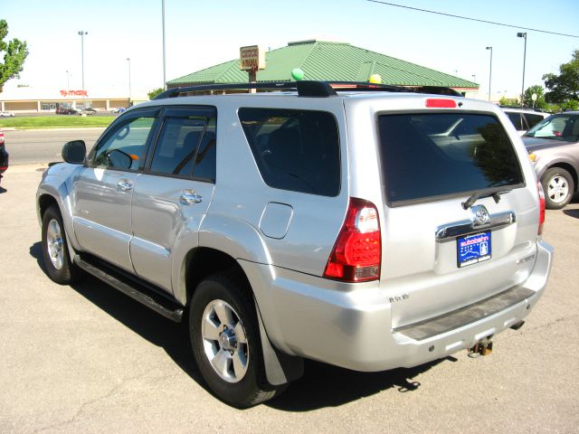 2006 Toyota 4Runner 3.5 H.O V6 Sedan