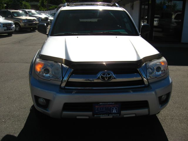 2006 Toyota 4Runner 3.5 H.O V6 Sedan