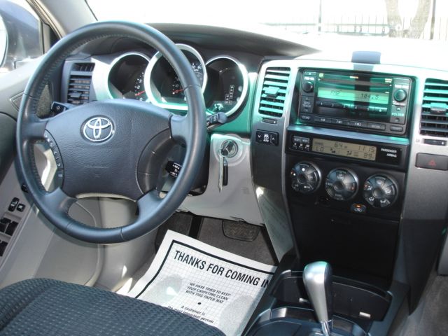 2007 Toyota 4Runner LTZ, DVD, NAV, SUN Roof, Loade