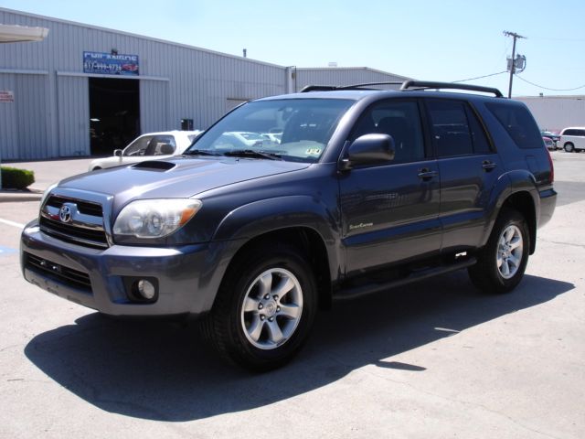 2007 Toyota 4Runner LTZ, DVD, NAV, SUN Roof, Loade