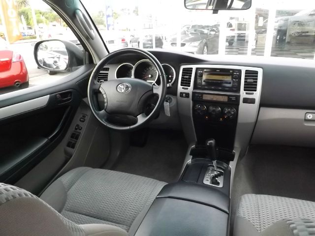 2007 Toyota 4Runner LTZ, DVD, NAV, SUN Roof, Loade