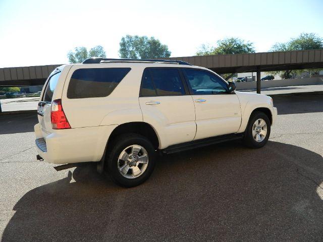 2008 Toyota 4Runner LTZ, DVD, NAV, SUN Roof, Loade