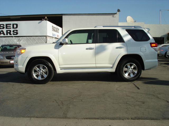 2010 Toyota 4Runner SLE 8ft Bed