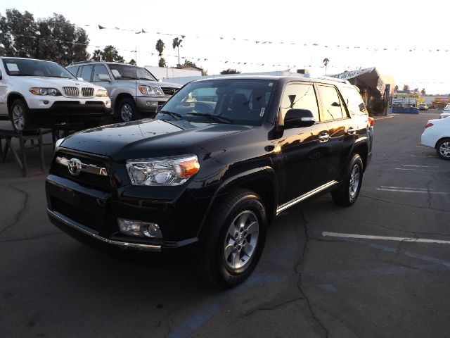 2011 Toyota 4Runner 3500 SLT Quad Cab DRW 4 X