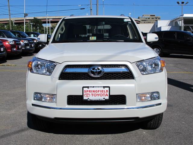 2013 Toyota 4Runner SLT 25