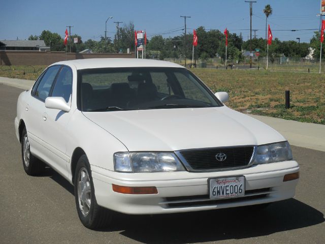 1996 Toyota Avalon LS Flex Fuel 4x4 This Is One Of Our Best Bargains