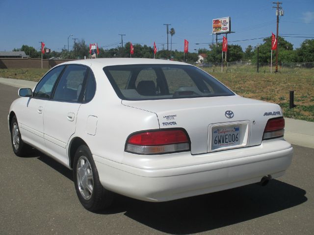 1996 Toyota Avalon LS Flex Fuel 4x4 This Is One Of Our Best Bargains