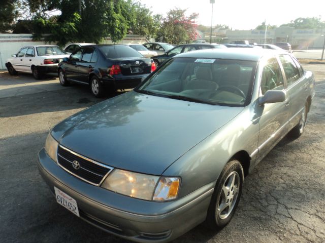 1999 Toyota Avalon Unknown