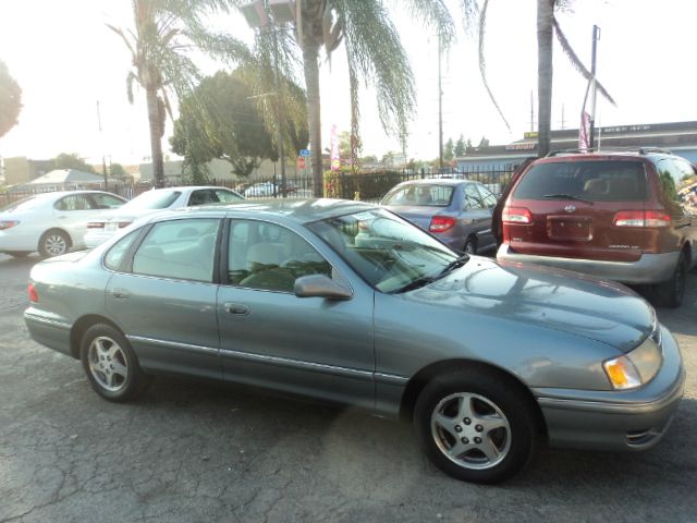 1999 Toyota Avalon Unknown