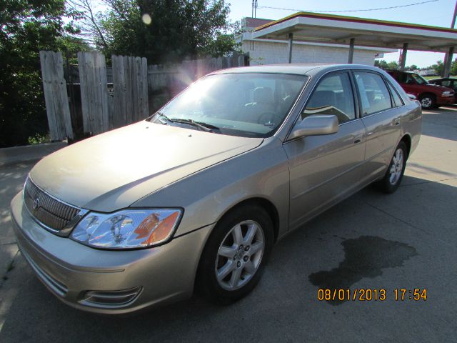 2000 Toyota Avalon XLS