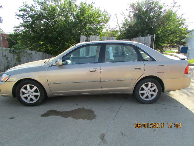 2000 Toyota Avalon XLS