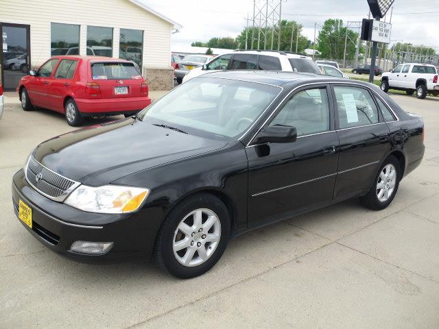 2000 Toyota Avalon XLS