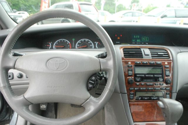 2000 Toyota Avalon XLS