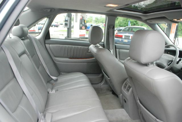 2000 Toyota Avalon XLS