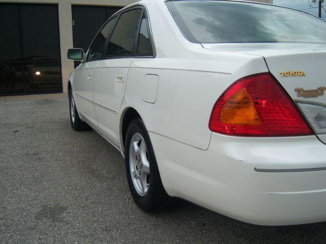 2000 Toyota Avalon Sport 4WD