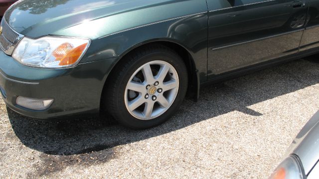 2000 Toyota Avalon XLS