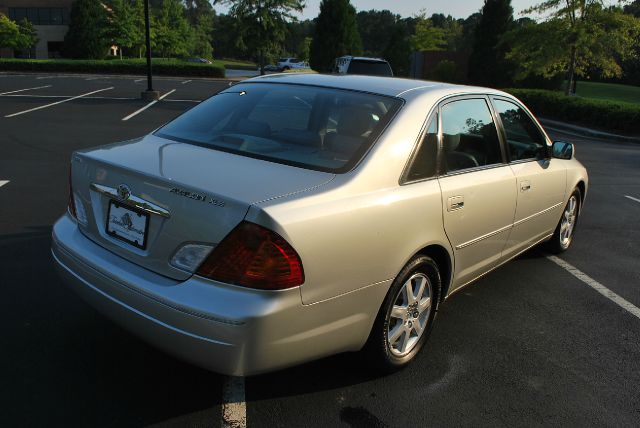 2000 Toyota Avalon XLS