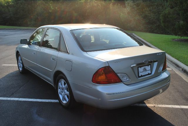 2000 Toyota Avalon XLS