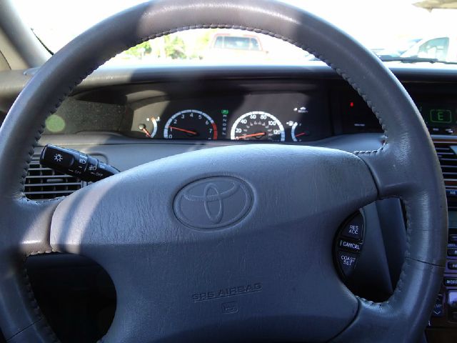 2000 Toyota Avalon XLS