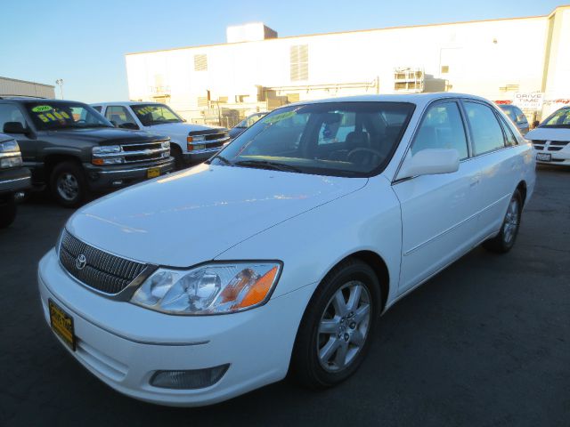 2000 Toyota Avalon XLS