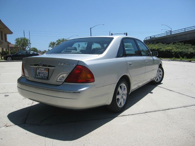 2000 Toyota Avalon XLS