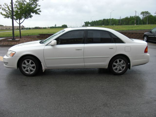 2001 Toyota Avalon XLS