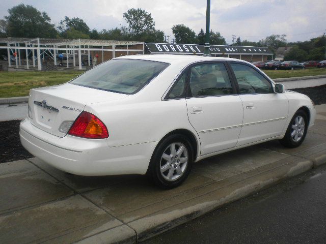 2001 Toyota Avalon Sport 4WD