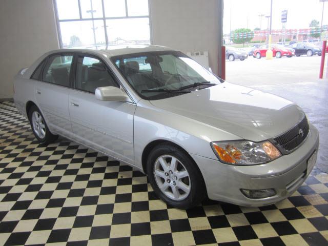 2001 Toyota Avalon XLS