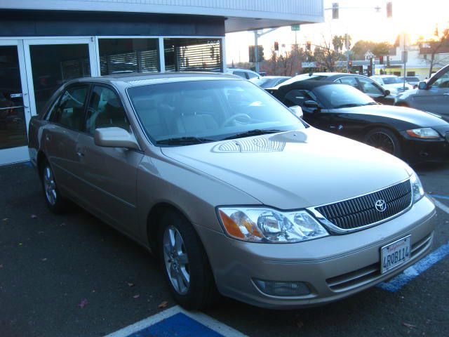 2001 Toyota Avalon XLS