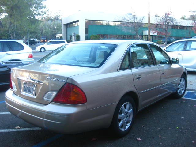 2001 Toyota Avalon XLS