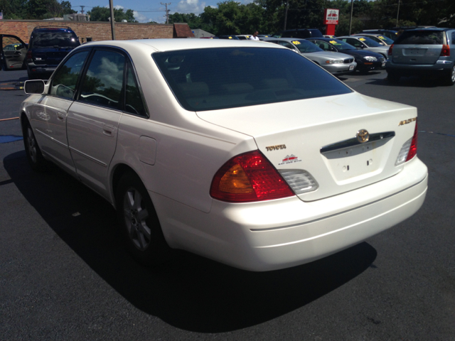 2001 Toyota Avalon XLS