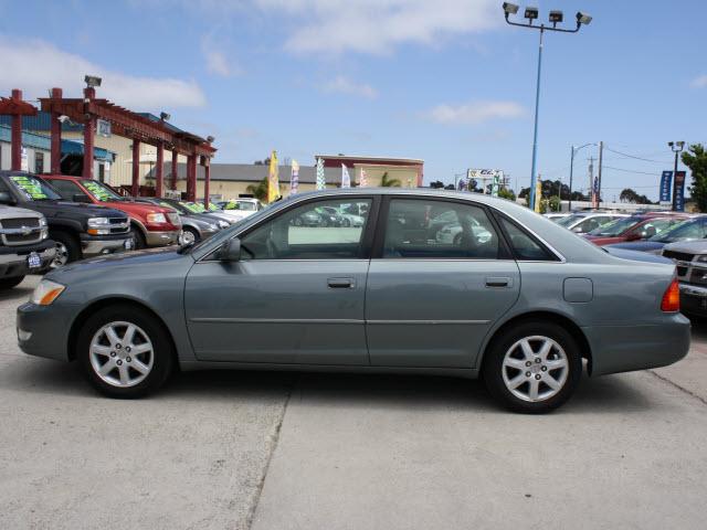 2001 Toyota Avalon XLS