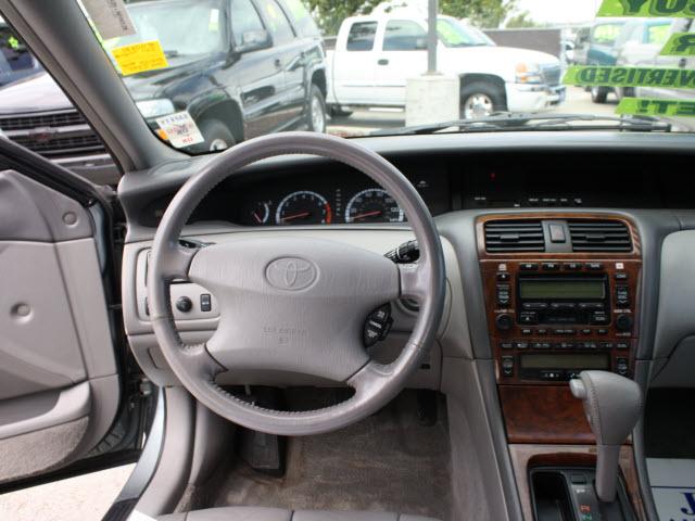 2001 Toyota Avalon XLS