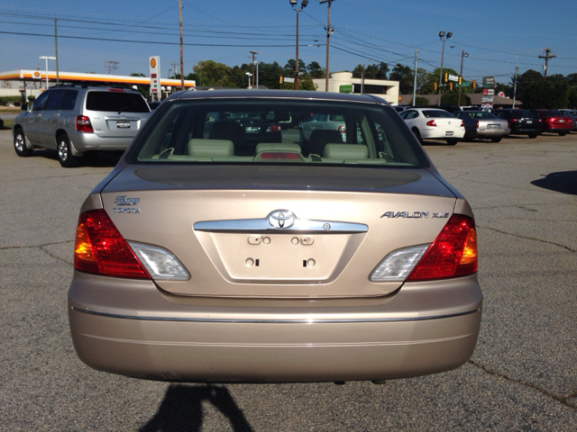 2001 Toyota Avalon XLS