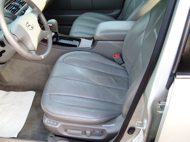 2002 Toyota Avalon XLS