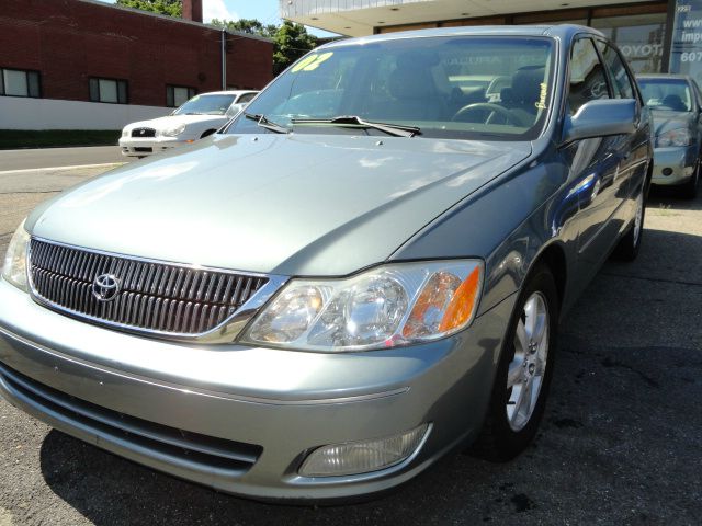 2002 Toyota Avalon XLS