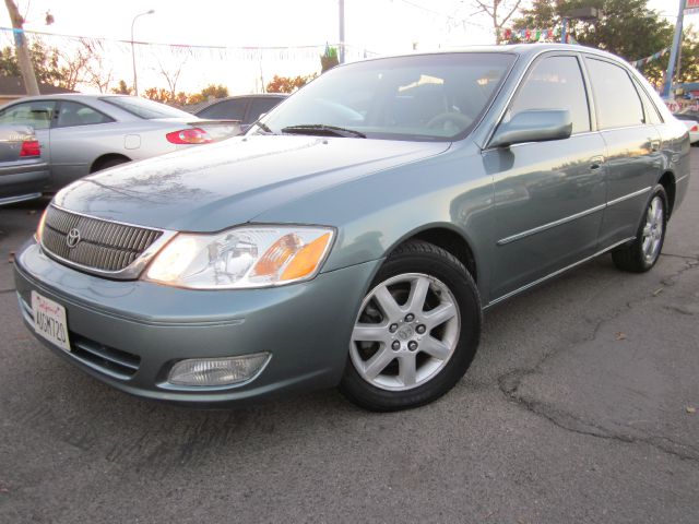 2002 Toyota Avalon XLS